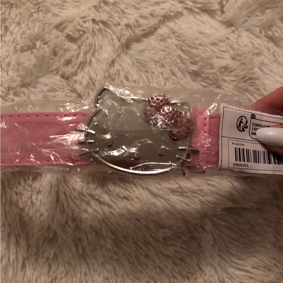 Hello Kitty 💗 Sanrio belt & air freshener - Picture 4 of 6